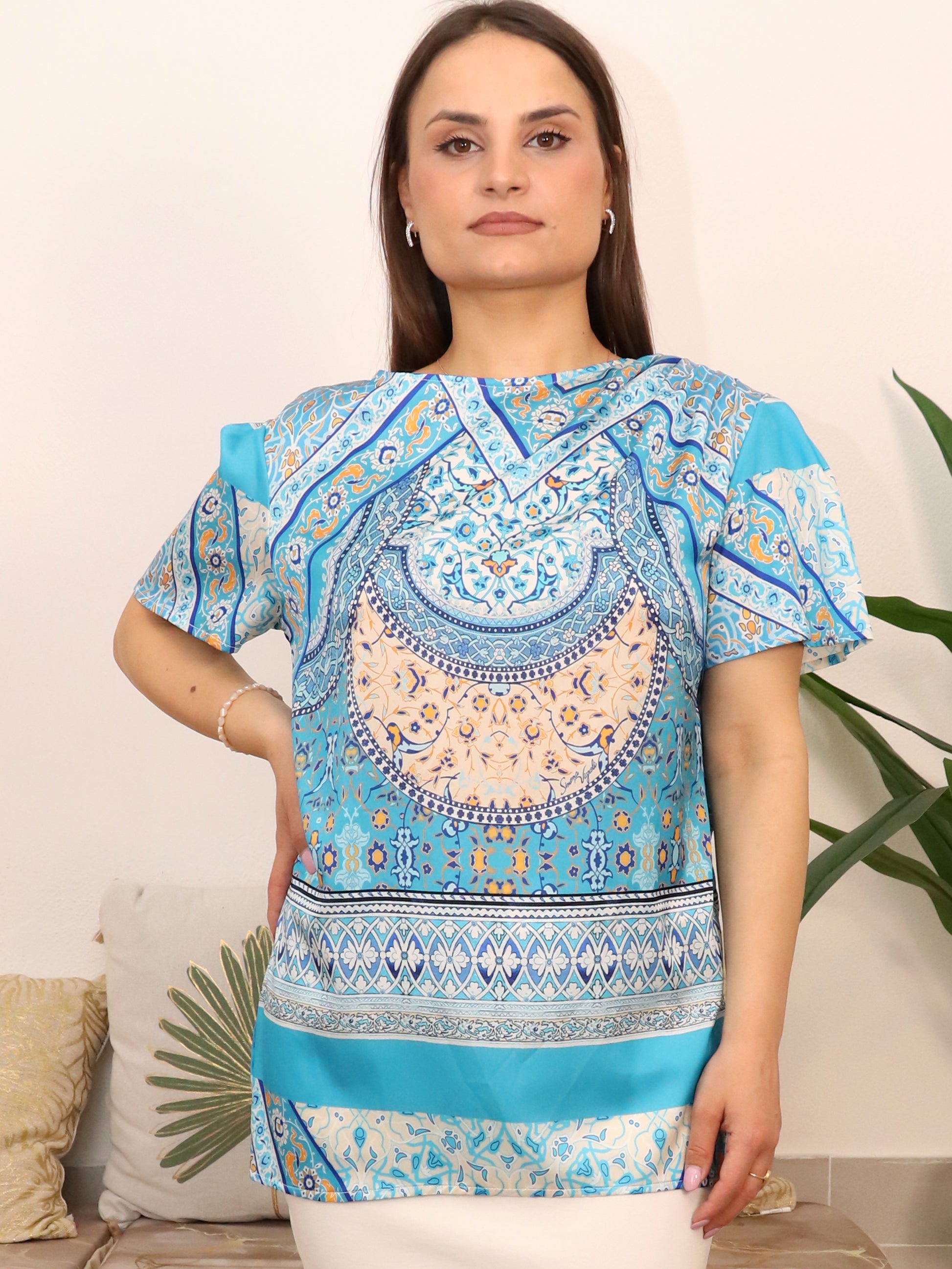 BLUSA